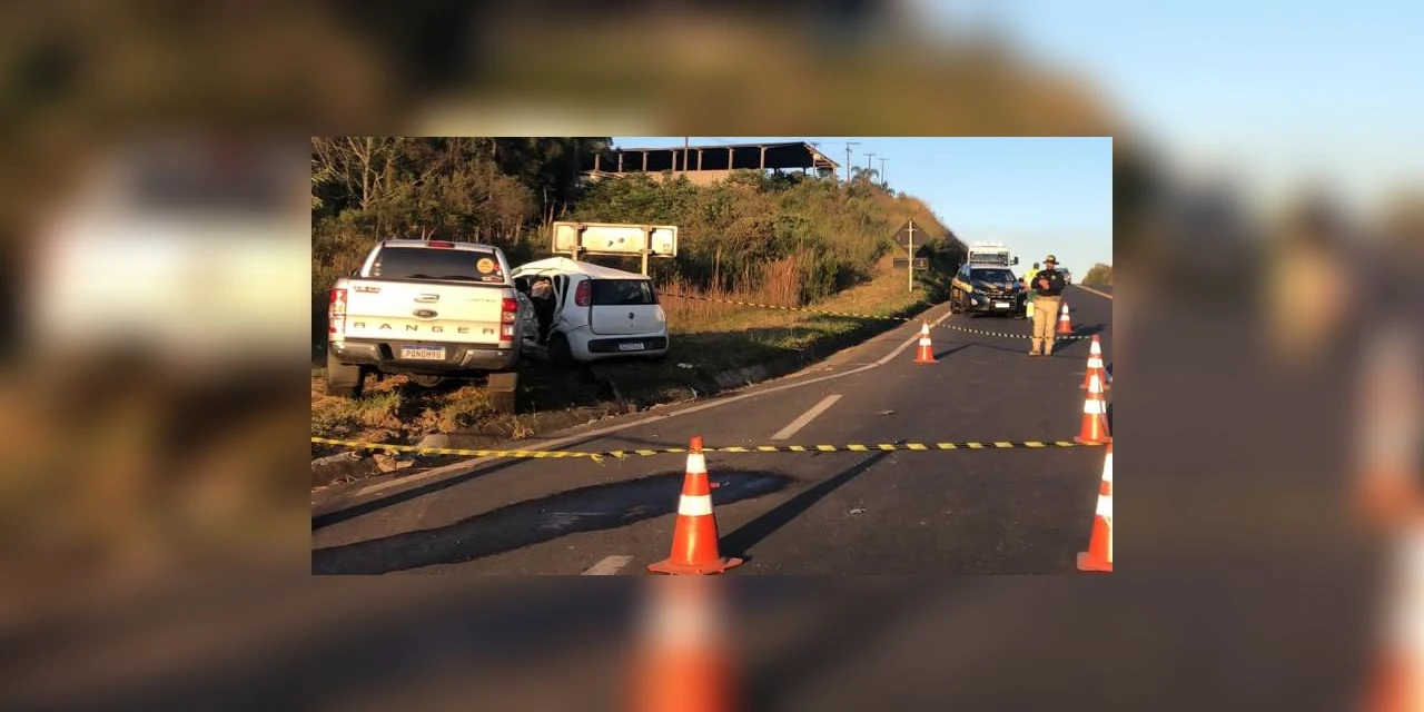 Condutor sem CNH e passageira morrem em grave acidente na BR-277, em Irati