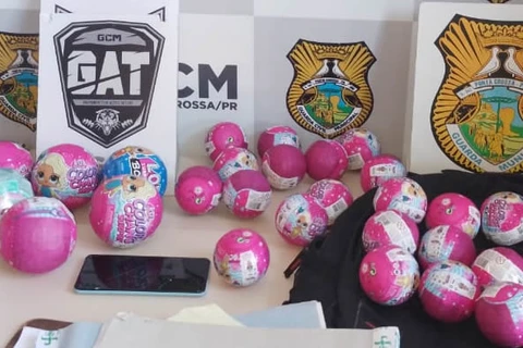 Grito de 'pega ladrão' alerta populares, que prendem suspeito de furto no centro de PG