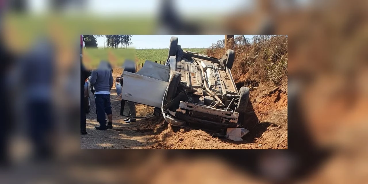 Religiosos sofrem acidente, após missa em Teixeira Soares