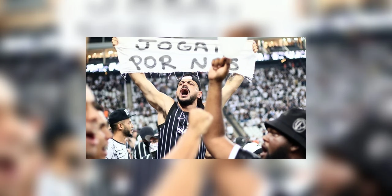 Corinthians empata com o São Paulo e mantém a liderança da Série A