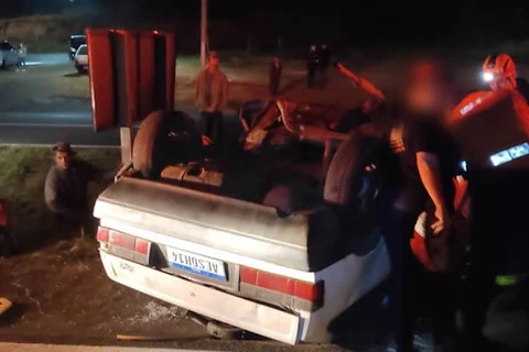 Colisão frontal entre dois automóveis tira a vida de adolescente e idoso em Pirai do Sul