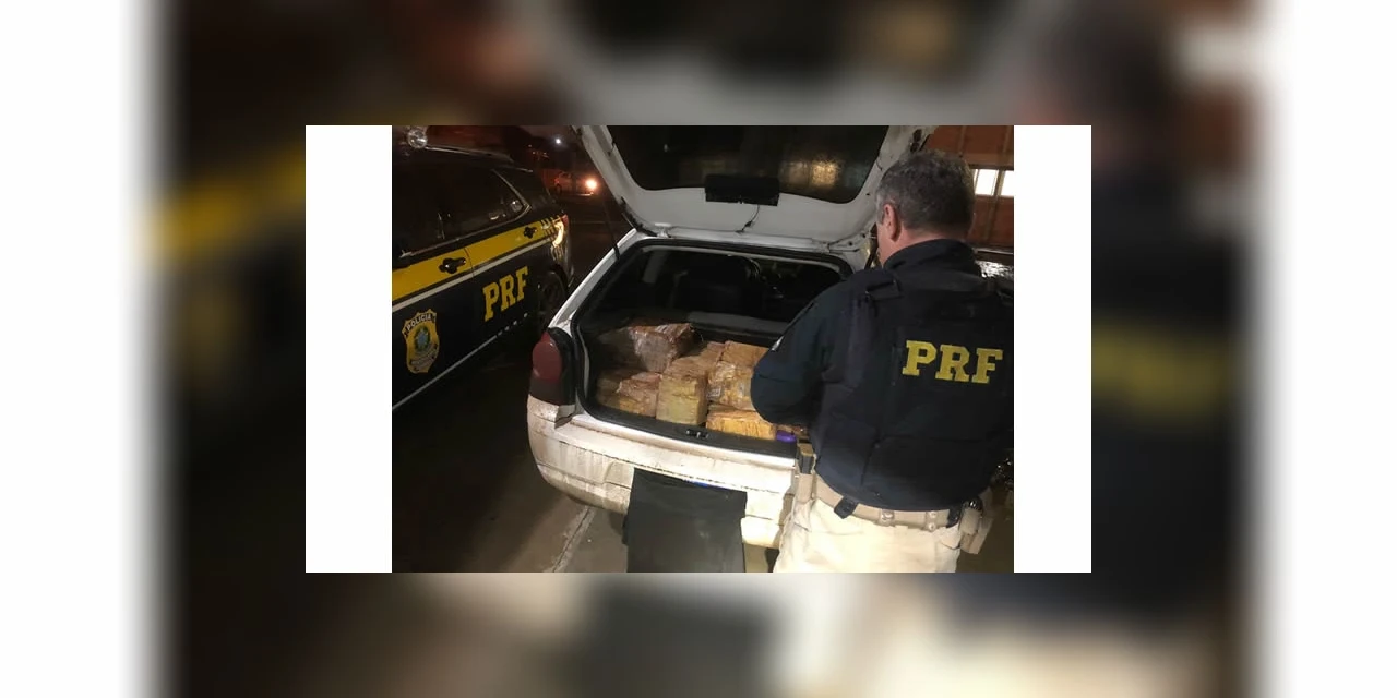 PRF apreende quase 160 kg de maconha em Ponta Grossa.
