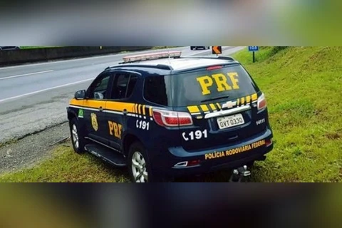 AGORA: PRF atende colisão frontal na BR-373, em Imbituva