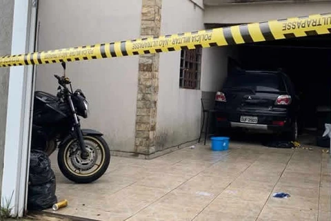 "QG" do crime tinha veículo blindado e planejamento da tentativa de roubo a empresa de valores em Guarapuava, diz policia