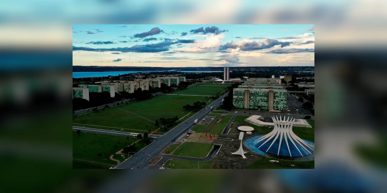 Governo define a próxima sexta-feira como ponto facultativo