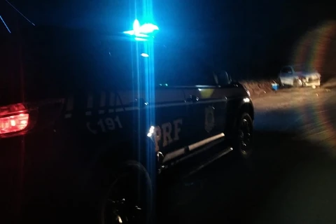 Acidente na BR-153, em Tibagi deixa duas pessoas gravemente feridas