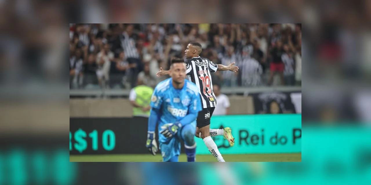 ESPORTES/ Galo bate o Flamengo - Corinthians vence Goiás - Furacão vence Atletiba