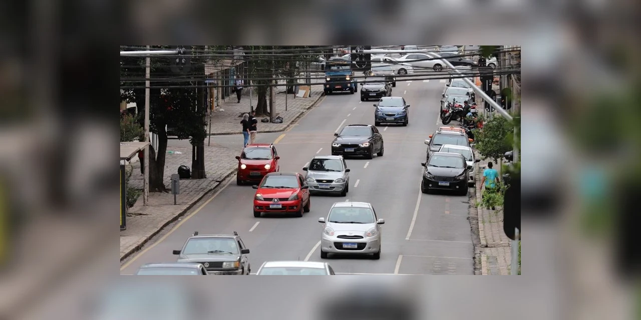 Contribuintes com IPVA atrasado podem parcelar o imposto devido; veja as opções