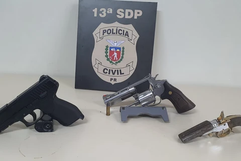 Polícia Civil em Ponta Grossa prende em flagrante advogado por posse ilegal de arma de fogo