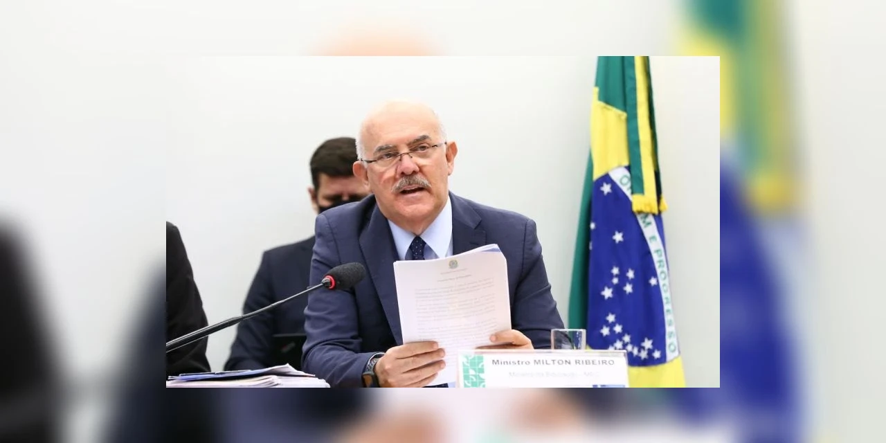Ex-ministro da Educação Milton Ribeiro e pastores são alvos de operação da PF por esquema de liberação de verba