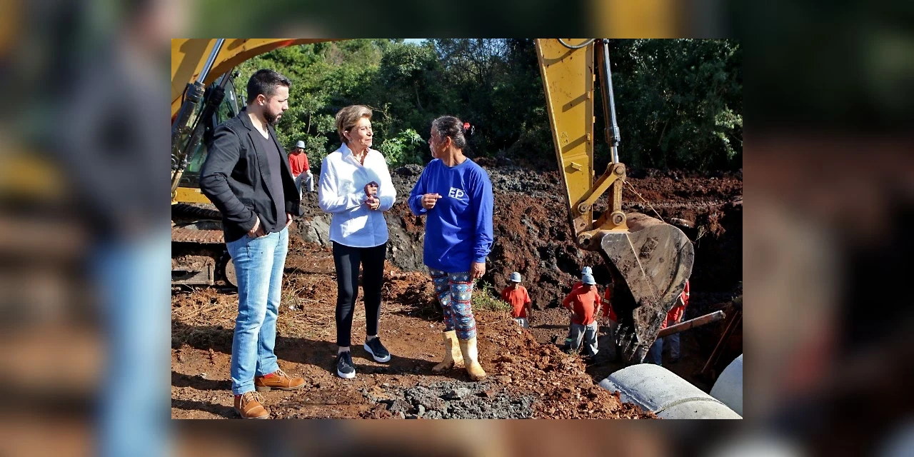 Elizabeth acompanha início das obras de pavimentação no Parque dos Sabiás e anuncia novos investimentos