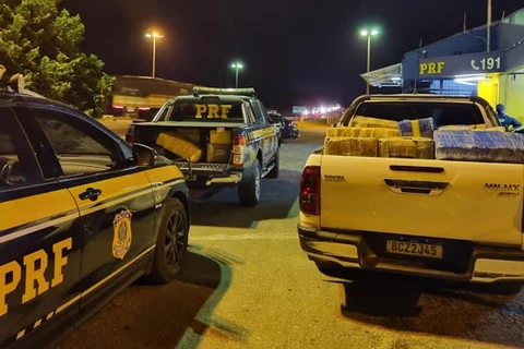 PRF apreende mais de uma tonelada de maconha em  Campo Largo