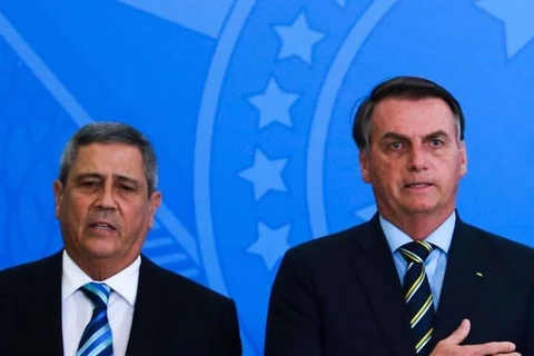 Bolsonaro confirma o nome de Braga Netto como candidato a vice