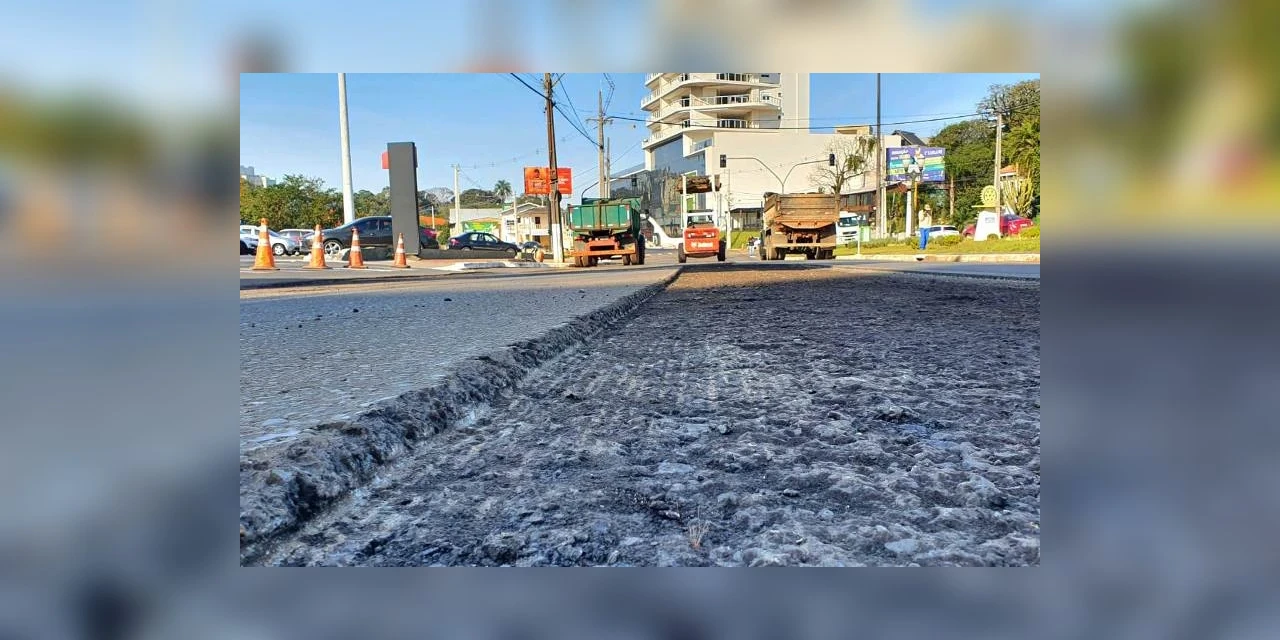 Prefeitura inicia revitalização de 35 Km de ruas no Centro e bairros