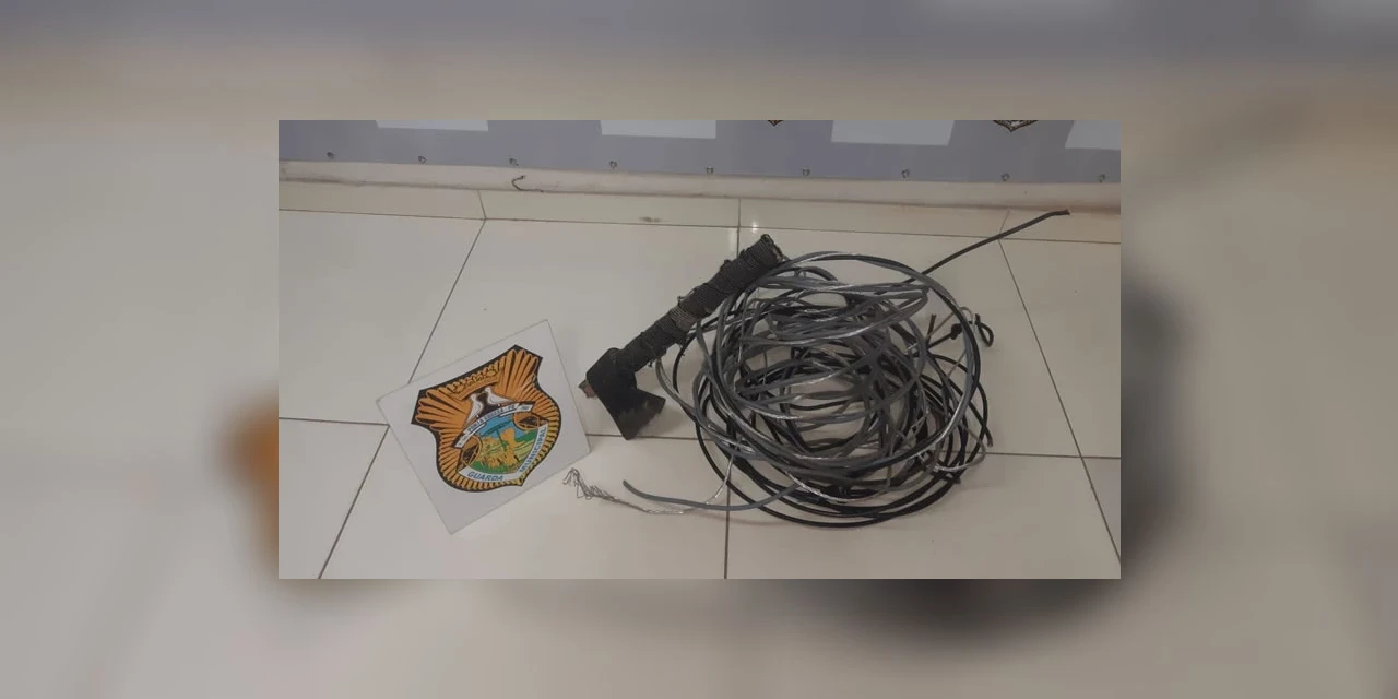 Dupla é presa após furto de fios elétricos em praça; diz GCM