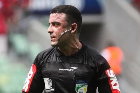 Árbitro Igor Benevenuto se declara homossexual; “desde cedo eu já sabia que era gay”