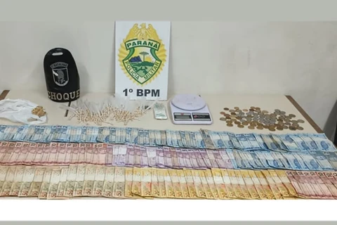 Choque apreende crack, maconha e fecha ponto do trafico em Oficinas