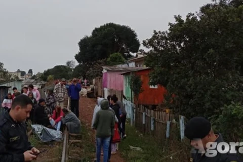 Homem mata mãe e outras três pessoas a tiros em Pirai do Sul