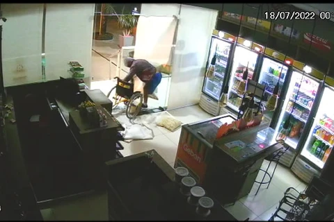 Cadeirante é preso após furtar posto de combustíveis em Alto Paraná