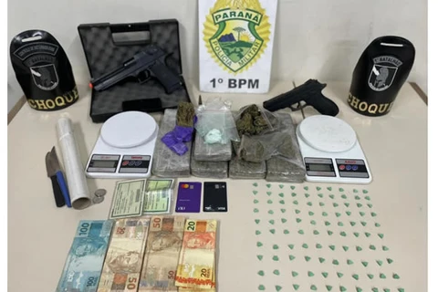 Jovem é preso suspeito de trafico de drogas  no centro de PG