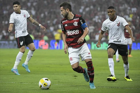 Flamengo e Athletico-PR empatam sem gols pelo jogo de ida das quartas de final da Copa do Brasil