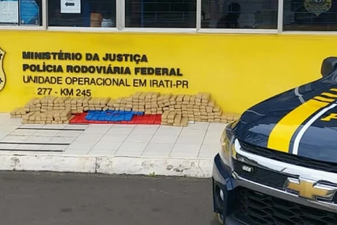 PRF apreende 181 quilos de maconha na BR-277, em Irati