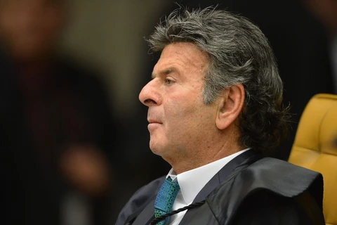 STF vota amanhã reajuste de 18% nos salários de ministros e juízes