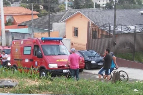 Policia investiga mortes de duas pessoas atropeladas por trem, em PG