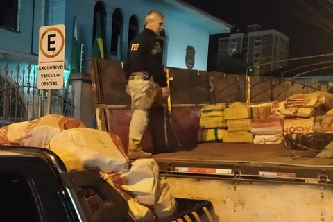 PRF apreende mais de 6 toneladas de maconha, em Tibagi