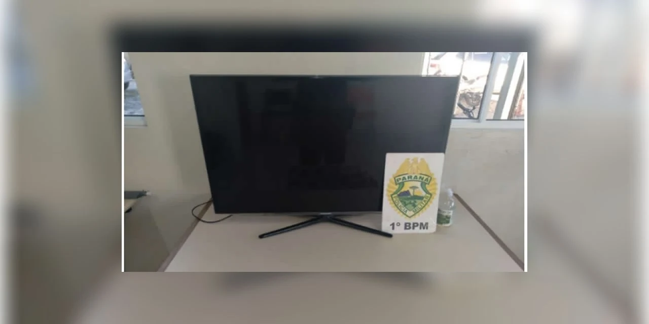 Polícia flagra rapaz carregando televisão furtada no centro de PG