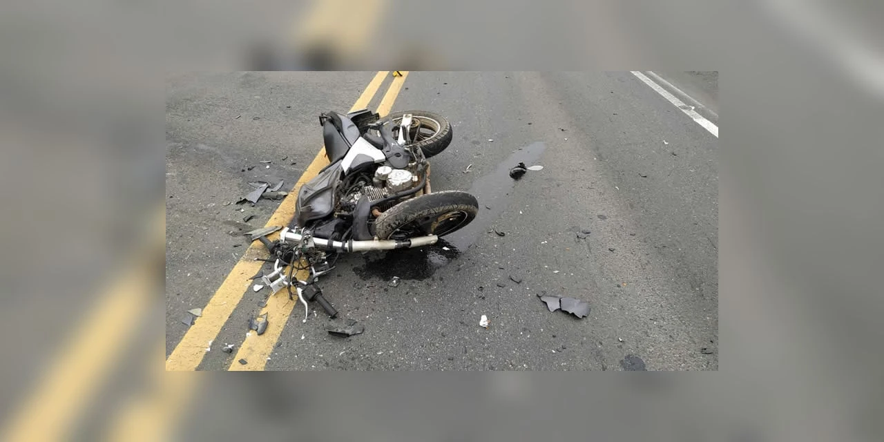 Motociclista morre após acidente entre moto e automóvel em Palmeira