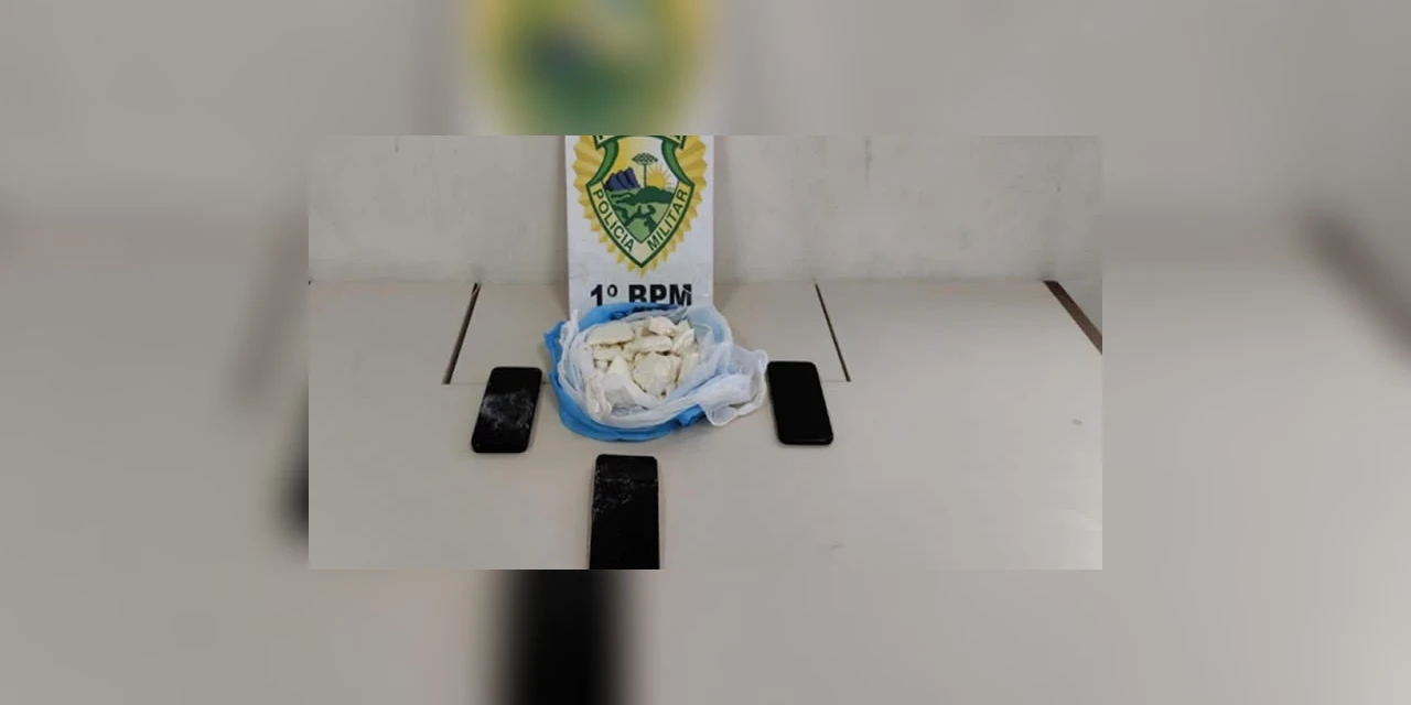 Dupla é presa com cocaína após perseguição e colisão nos Periquitos, em PG