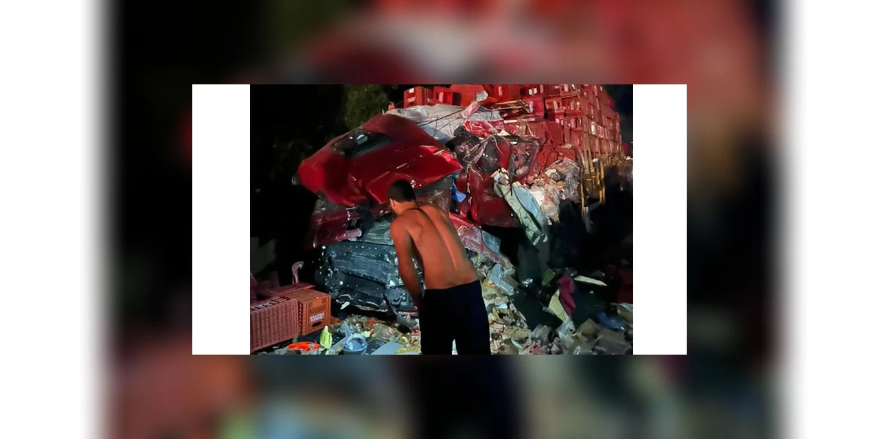 Colisão entre dois caminhões deixa uma pessoa em óbito e outra gravemente ferida na BR-376, em Imbaú