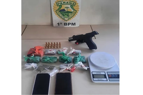 Suspeitos de furto e tráfico são presos pela policia, em bairro de PG