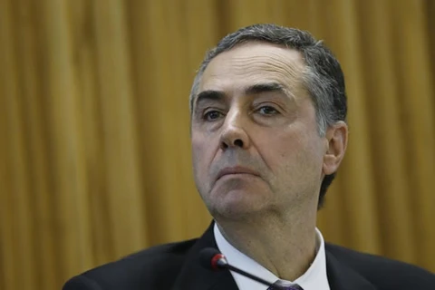 Ministro do STF suspende aplicação do piso nacional da enfermagem