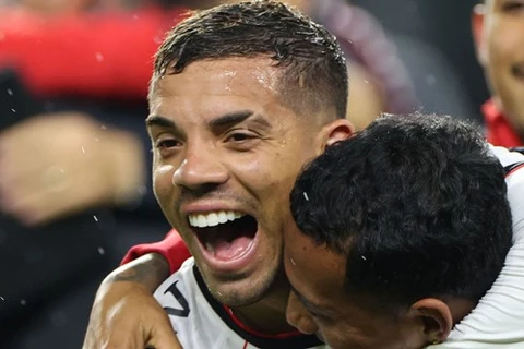 Pablo decide para o Athletico-PR e elimina Palmeiras na Libertadores