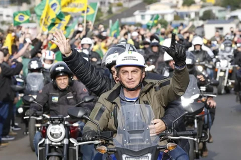 Bolsonaro chega a PG nesta sexta para participar de motociata na região