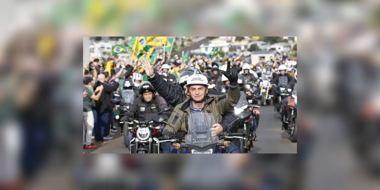 Bolsonaro chega a PG nesta sexta para participar de motociata na região