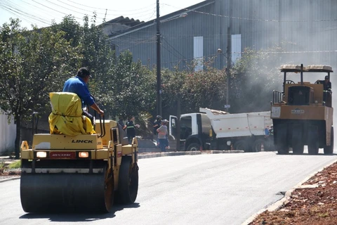 Prefeitura entrega obras de asfalto da antiga CPS no Boa Vista