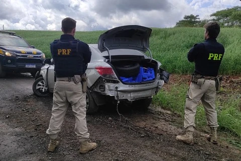 PRF apreende quase 300 quilos de maconha em Prudentópolis (PR)