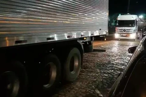 Caminhoneiro é assaltado na BR-373, em Prudentópolis