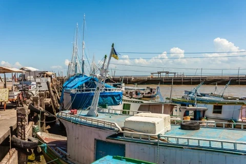 Embarcação do TRE naufraga com mesários, militares e material eleitoral no AP