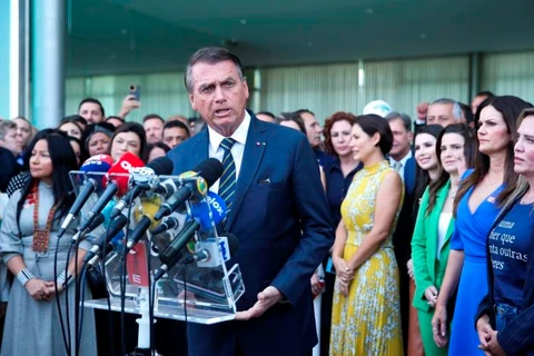 Política Bolsonaro recebe apoio de deputados reeleitos no Palácio da Alvorada