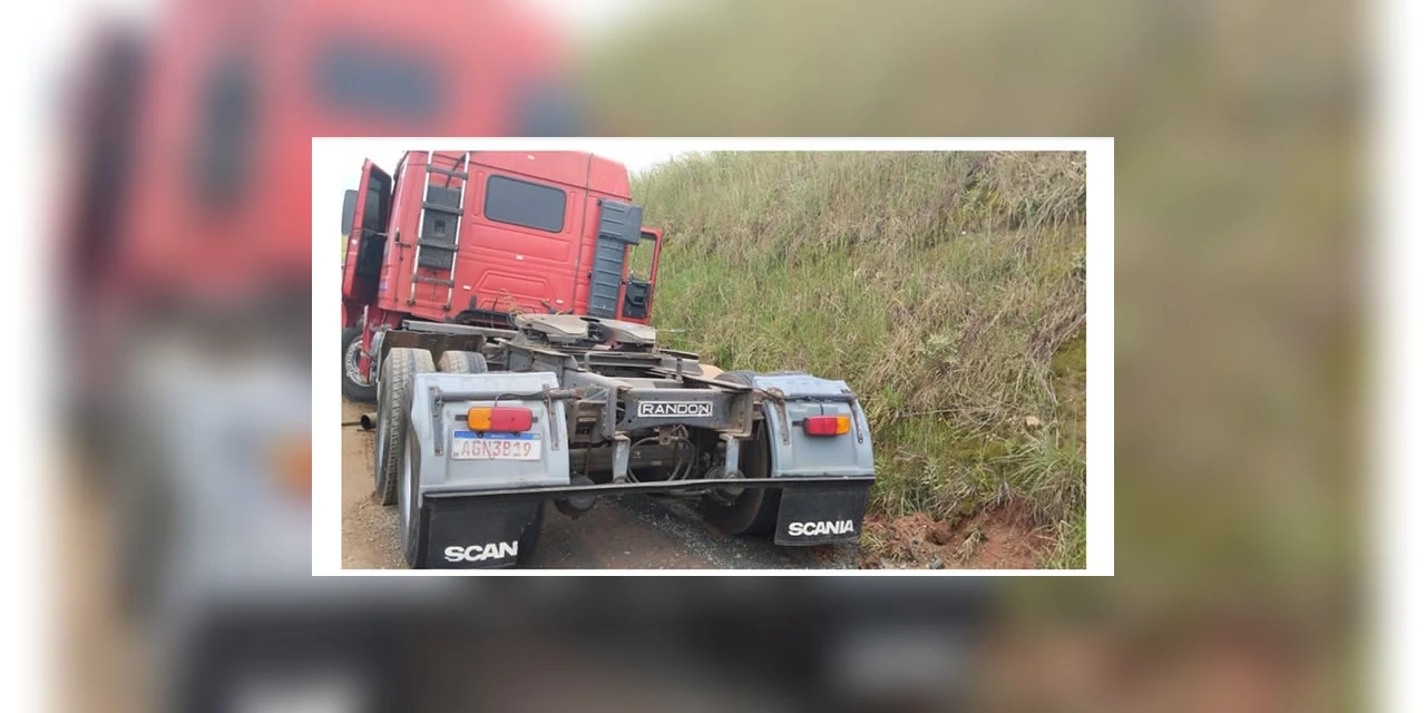 Caminhão furtado é encontrado abandonado na estrada do Kalinoski, em PG