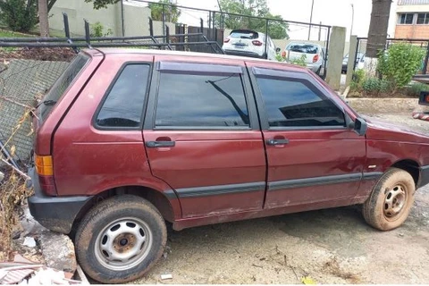 Homem é preso por receptação após ser flagrado com carro furtado em Ponta Grossa