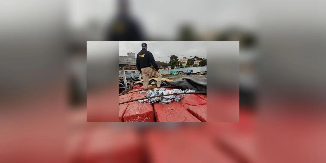PRF apreende caminhão carregado com cigarros paraguaios em Ponta Grossa