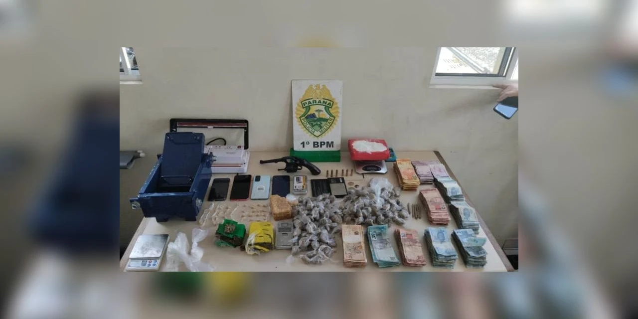 Trio é preso supeito de tráfico de drogas e roubo de veiculo em bairro de Ponta Grossa