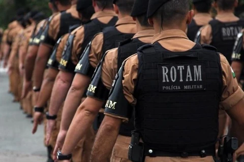 Gaeco prende oito policias militares por peculato, porte ilegal de armas e drogas