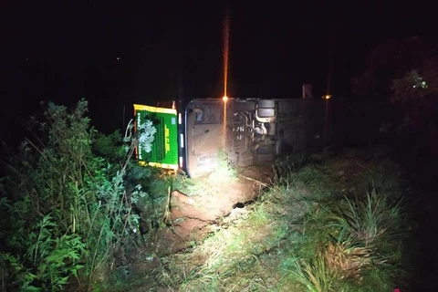 Ônibus com 39 passageiros sofre acidente em Guarapuava; uma mulher morreu na colisão