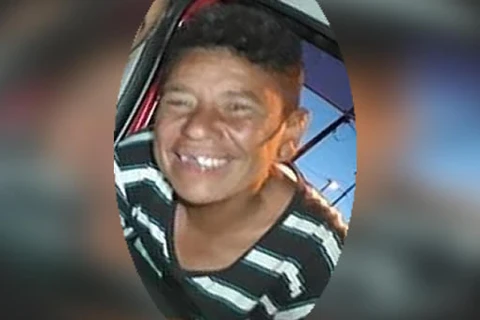 Mulher é assassinada com golpes de faca na madrugada em bairro de PG